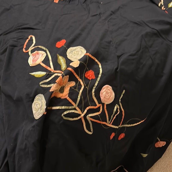 Dkny Bedding Dkny King Size Duvet Flowers Are Beautiful Soutache Details Black Poshmark